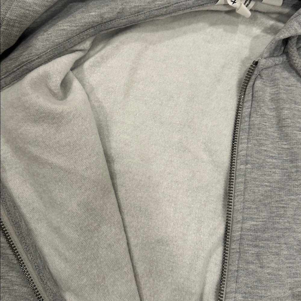 Grey Roxy zipped sweater medium - Picture 5 of 5
